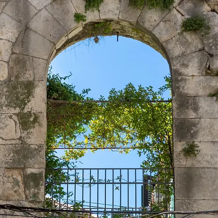 ゲストハウス ペレグリーニ ラグジュアリー ルームズ スプリト