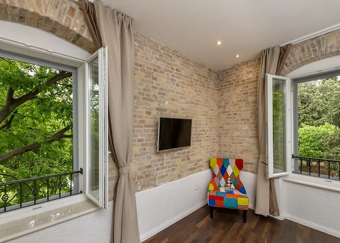 Guest house Pellegrini Luxury 4*