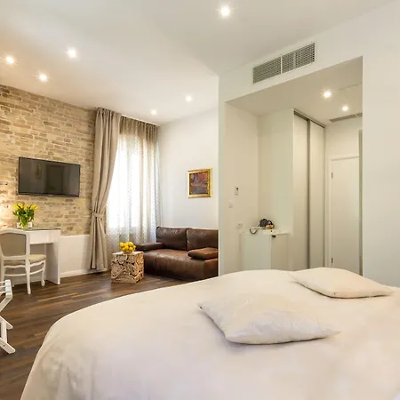 Gasthuis Pellegrini Luxury 4*