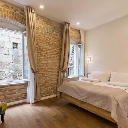 Pellegrini Luxury Gasthuis 4*