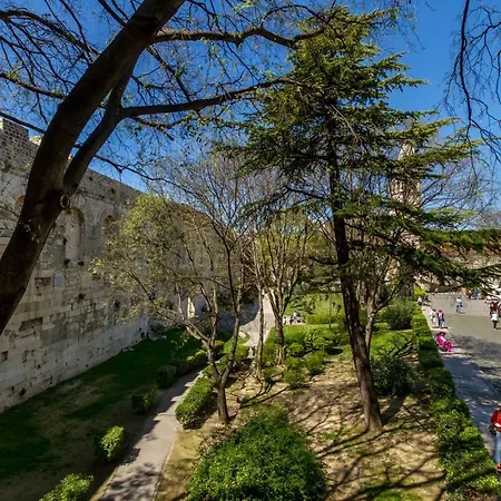 招待所 佩莱格里尼奢华旅馆 斯普利特