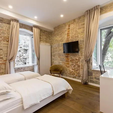 Pellegrini Luxury بيت ضيافة