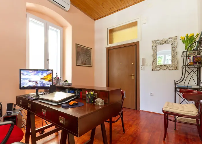 佩莱格里尼奢华旅馆