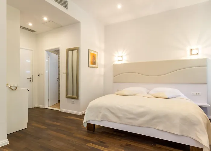 ペレグリーニ ラグジュアリー ルームズ スプリト