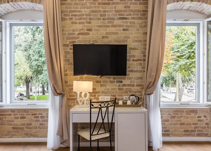 佩莱格里尼奢华旅馆