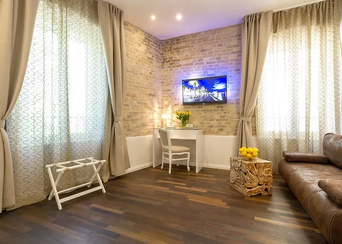 佩莱格里尼奢华旅馆 4*